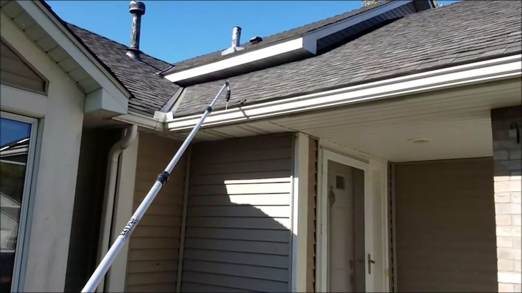 House Gutter Cleaning​