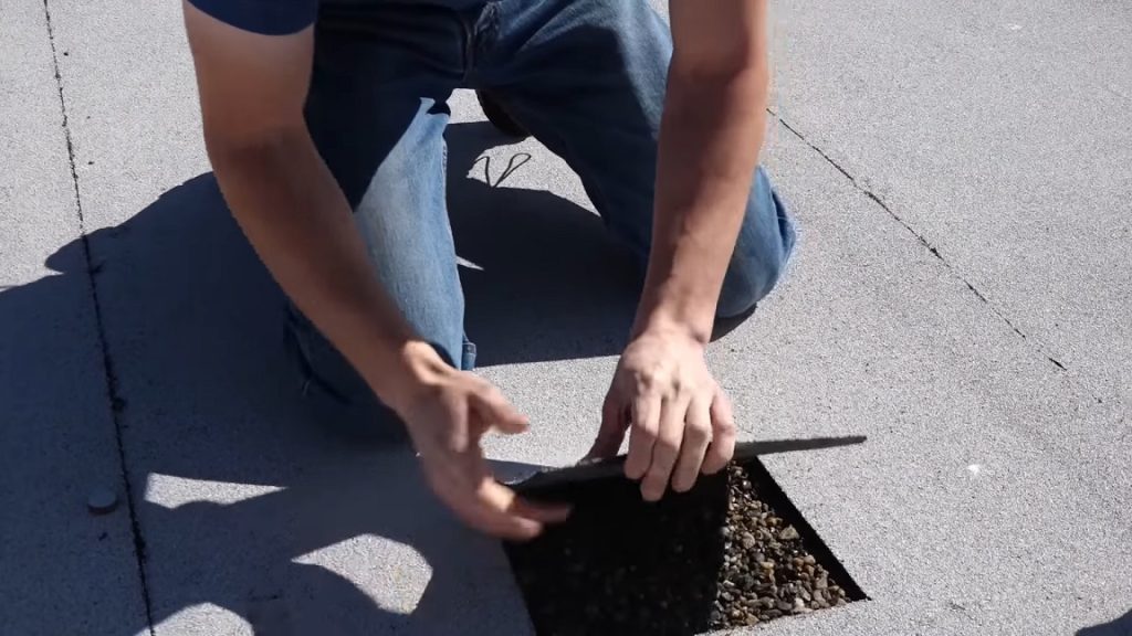Roof Repair and Replacement​